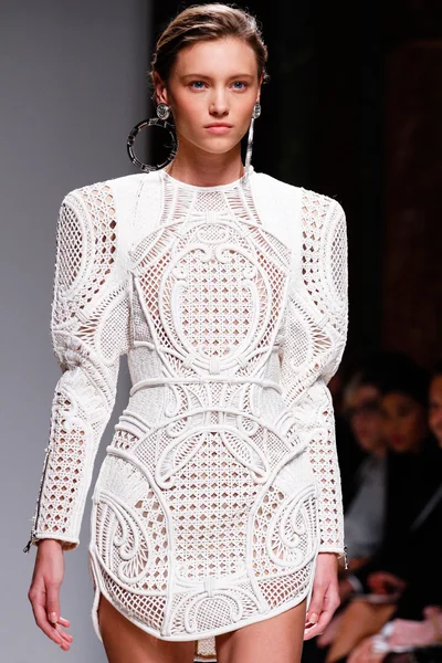 Look 38